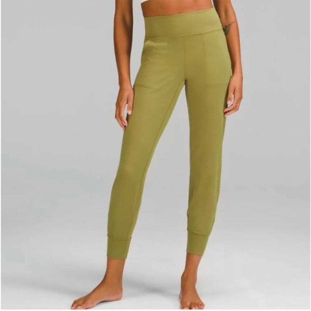 Lululemon Align High Rise Cropped Jogger Bronze Green Size 6 23” inseam